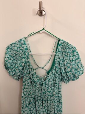 Backless Green Floral Puff-Sleeve Midi Dress